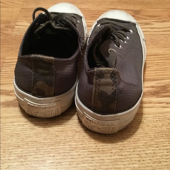 Converse - Picture 3 of 5